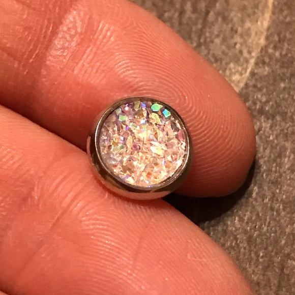 2/$15 Handmade 8 mm druzy earrings - Picture 3 of 8